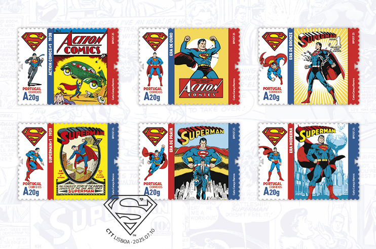A imagem apresenta uma coleção de seis selos postais com o tema do Superman, cada um com uma ilustração distinta do herói em diferentes poses e estilos artísticos, representando várias eras dos quadrinhos tais como: Action Comics, a voar a levantar um carro  etc. Em  todos os selos está o logotipo clássico do Superman — um “S” estilizado dentro de um escudo em forma de diamante