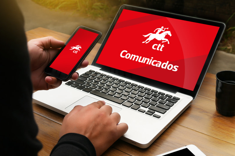 Computador, com um comunicado CTT