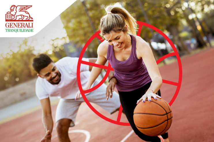 Casal a praticar desporto, protegido pelo Seguro Acidentes Pessoais - Atividades Desportivas.