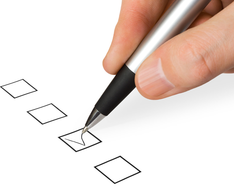 Imagem de alguém a por um certo num dos seus objetivos.